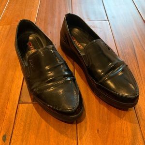 PRADA WOMENS SLIP ONS SHOES SZ 39 1/2